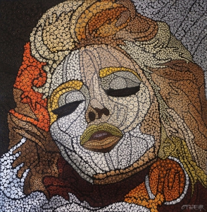 OPHEAR-Madonna-acrylic-pigment-on-canvas-100x100cm-pearl-gold-min